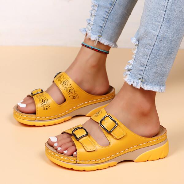 

Buckle Decor Flatform Mules, Yellow