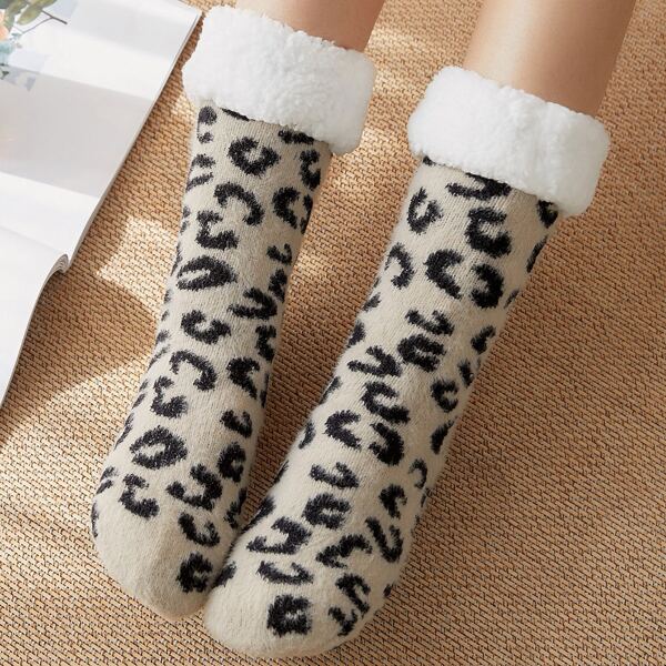 

Leopard Print Crew Socks, Multicolor