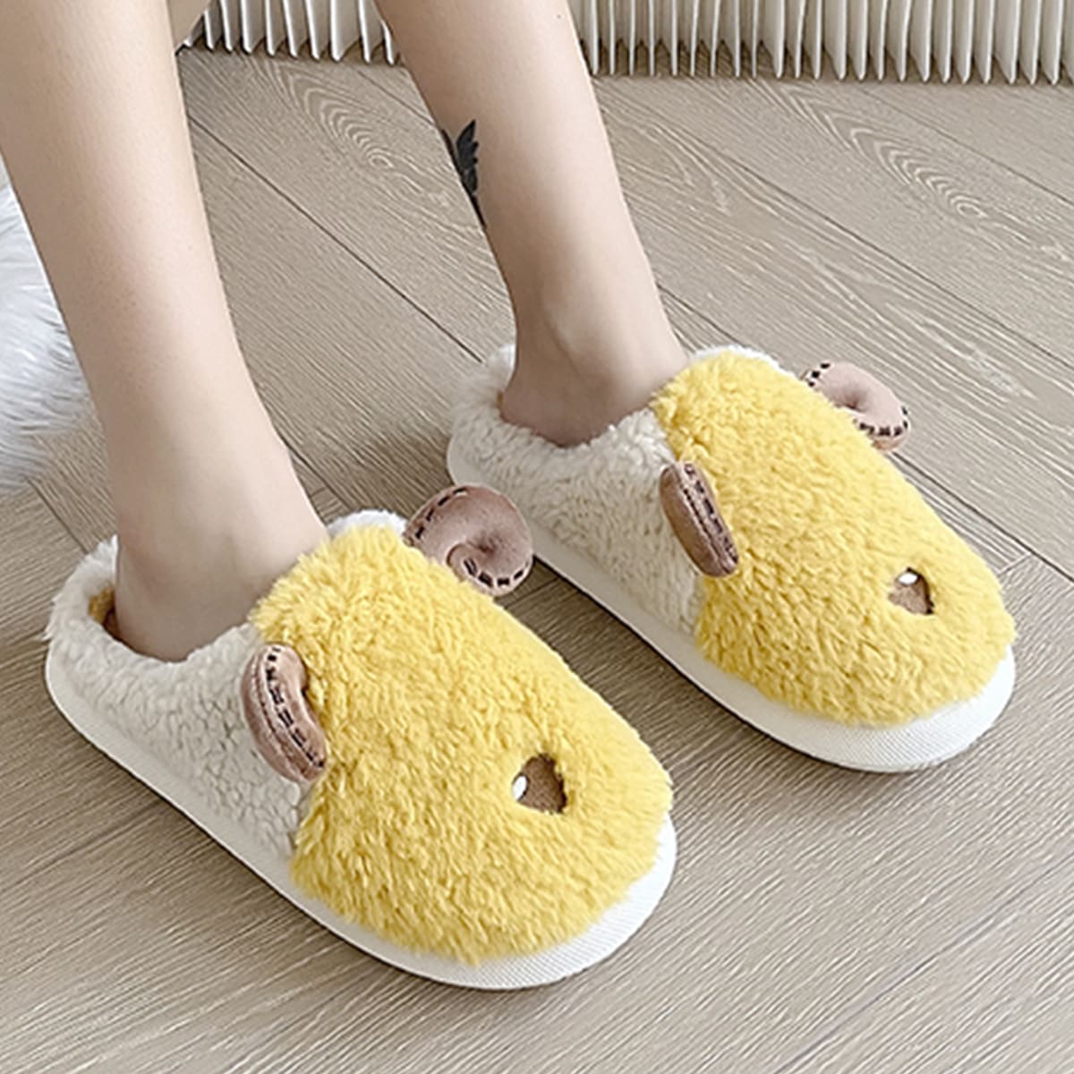 

Cartoon Fluffy Slippers, Yellow