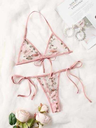 طقم ملابس داخلية شبكي مطرز فراشة