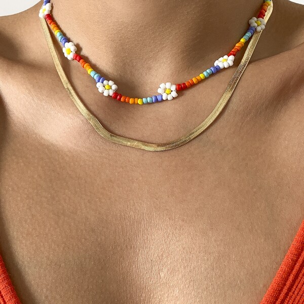 

2pcs Beaded Flower Decor Necklace, Multicolor