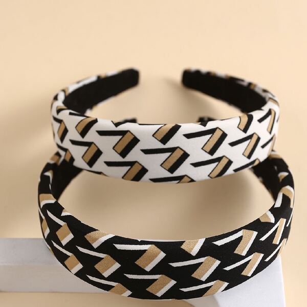 

2pcs Letter Graphic Headband, Multicolor