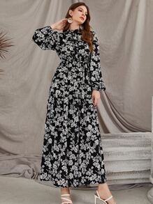 Mulvari Vestido con estampado floral de cuello alto ribete fruncido bajo con fruncido - Blanco y Negro - Ver 3