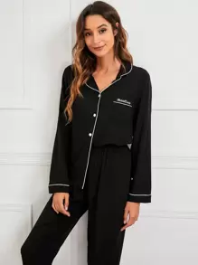 LuxeNights Conjunto de pijama con bolsillo con parche bordado de letra, ribete de contraste, ropa de otoño - Negro - Ver 4