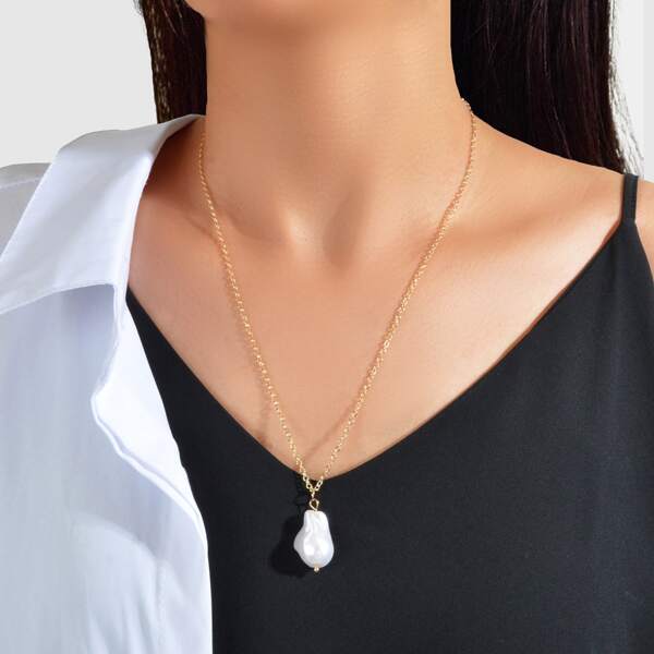 

Faux Pearl Necklace, Gold