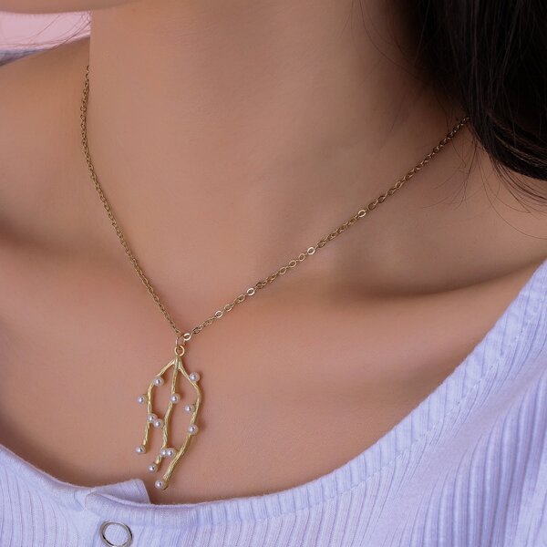 

Faux Pearl Decor Geometric Charm Necklace, Gold