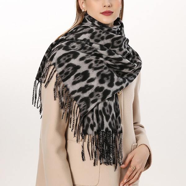 

Fringe Hem Leopard Scarf, Multicolor