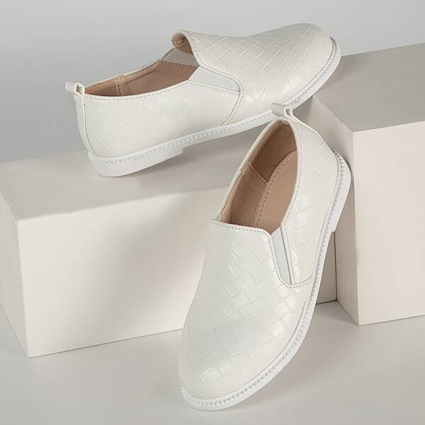 

Girls Braided Embossed Slip On Flats, White