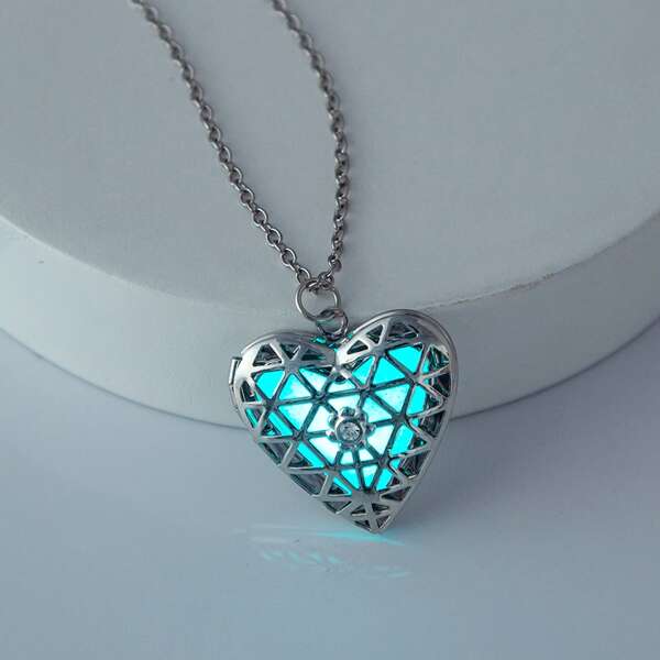 

Hollow Out Heart Luminous Charm Necklace, Silver