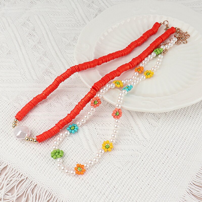 

2pcs Faux Pearl Decor Soft Clay Beaded Necklace, Red