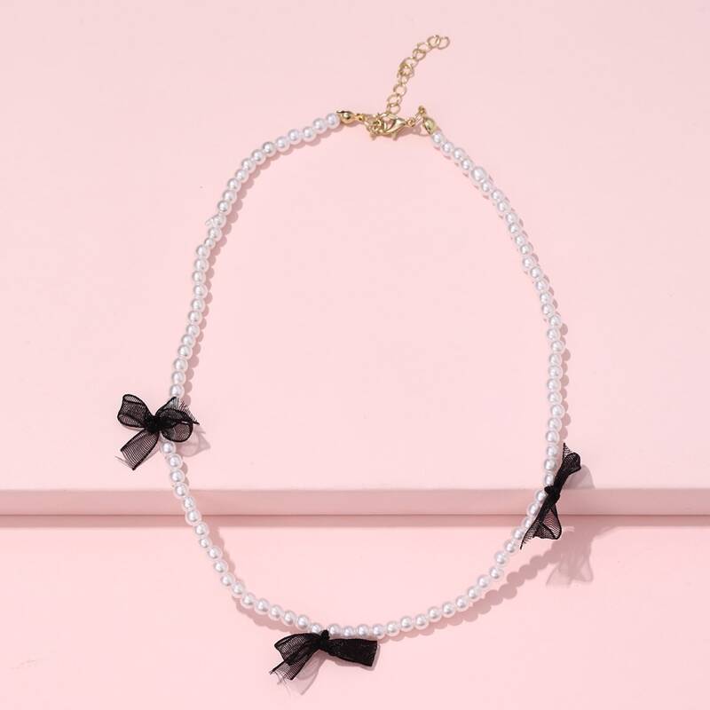 

Bow Decor Faux Pearl Beaded Necklace, White