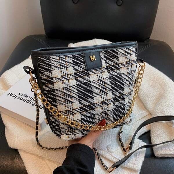

Metal Decor Tweed Chain Bucket Bag, Multicolor