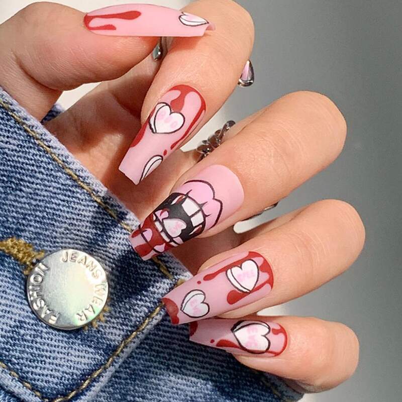 

24pcs Heart Pattern Fake Nail, Pink