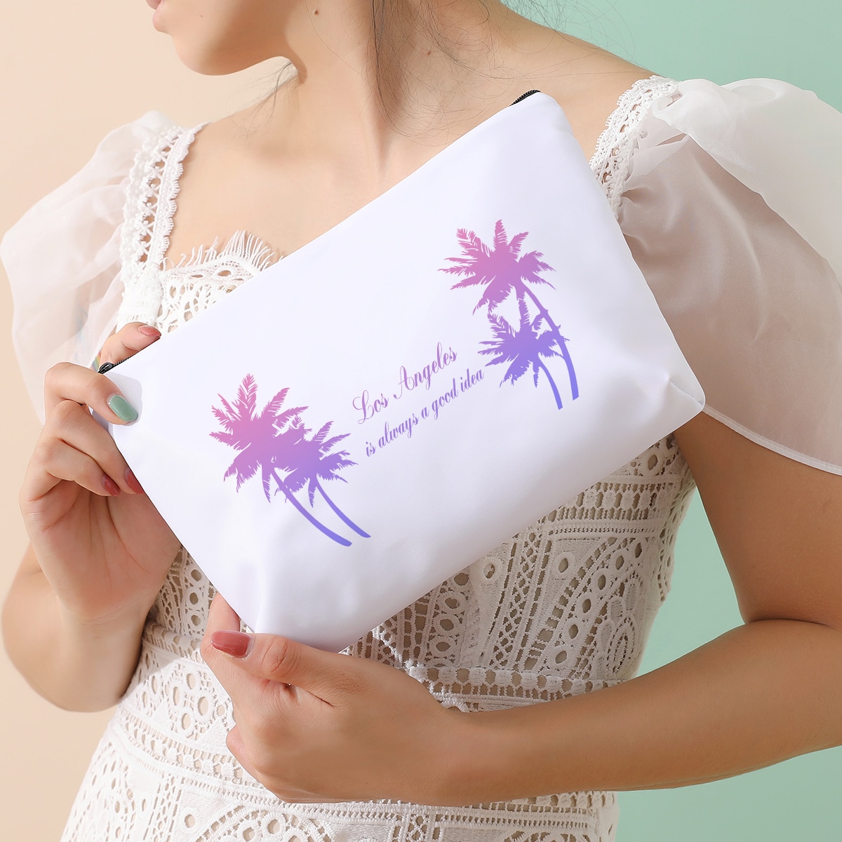 Косметичка с узором растений