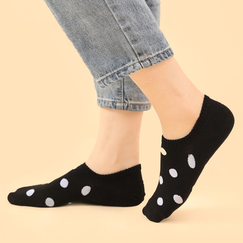 

Polka Dot Invisible Socks, Black and white