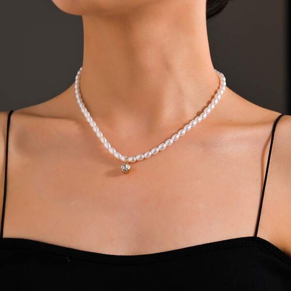 

Faux Pearl Beaded Necklace, White