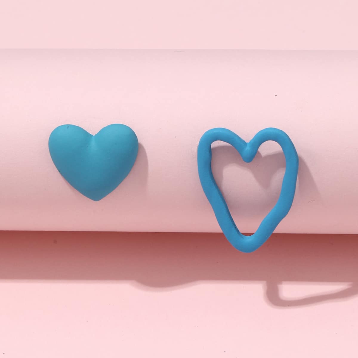 

Heart Decor Stud Earrings, Blue