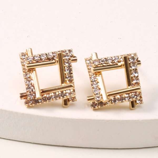 

Rhinestone Decor Stud Earrings, Gold