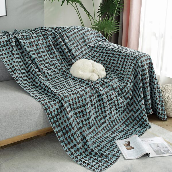 

Houndstooth Pattern Sofa Towel, Multicolor