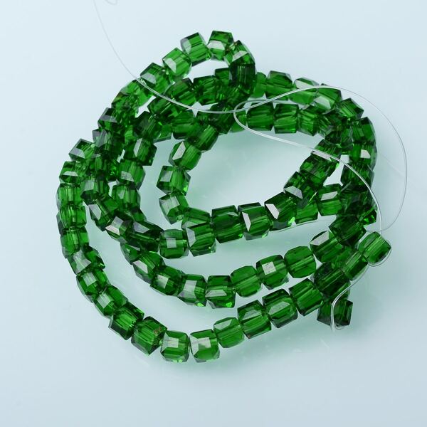 

1pack 4mm Geometric Bead, Green