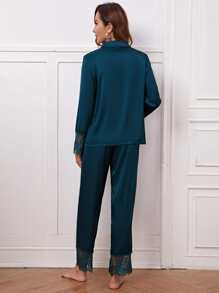 Côtesoire 蕾丝拼接翻领缎面睡衣套装，秋冬舒适优雅细节 - 藍色 - 查看 2