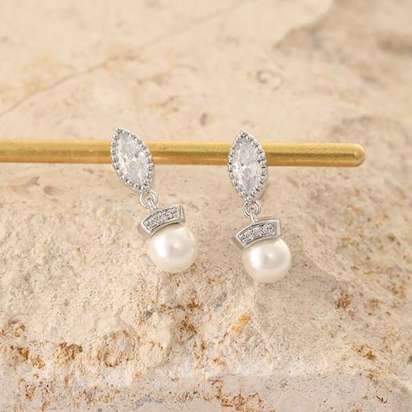 

Gold Plated Pearl Decor Drop Earrings, Silver