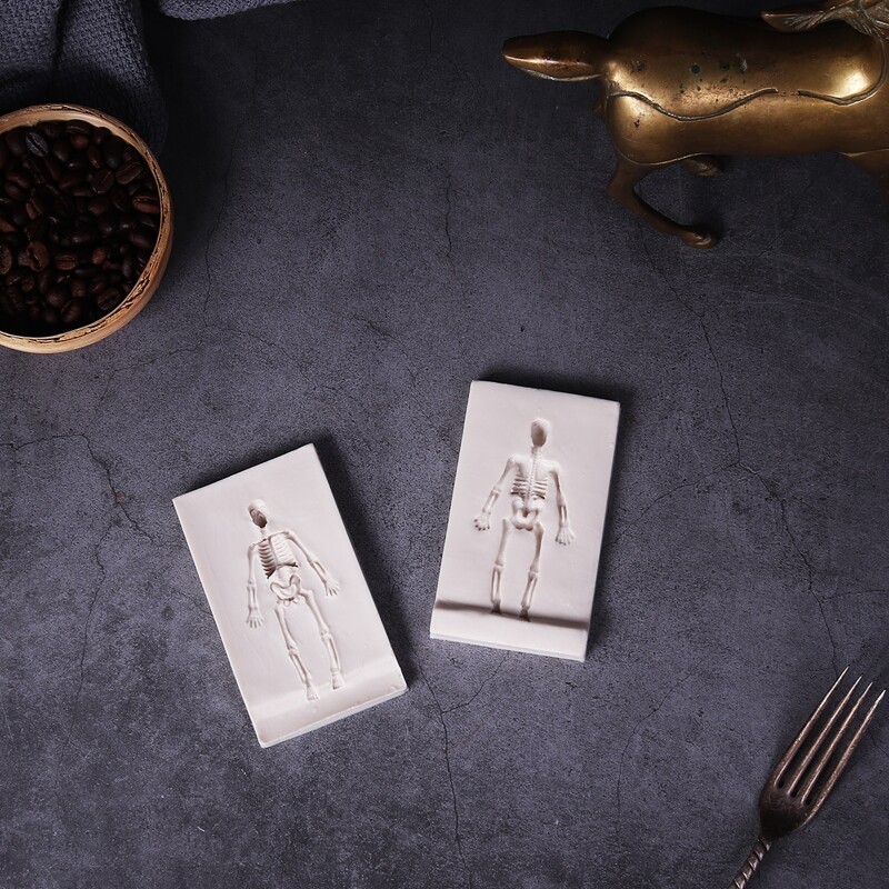 

Skull Design Silicone Mold, Grey
