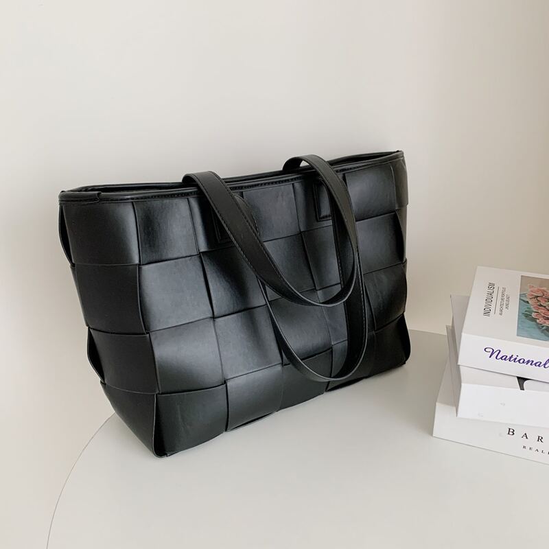 

Minimalist Tote Bag, Black