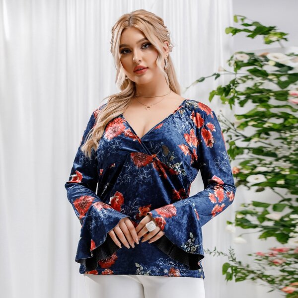 

Plus Floral Print Flounce Sleeve Velvet Tee, Multicolor