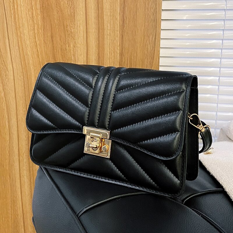 

Quilted Crossbody Bag, Black