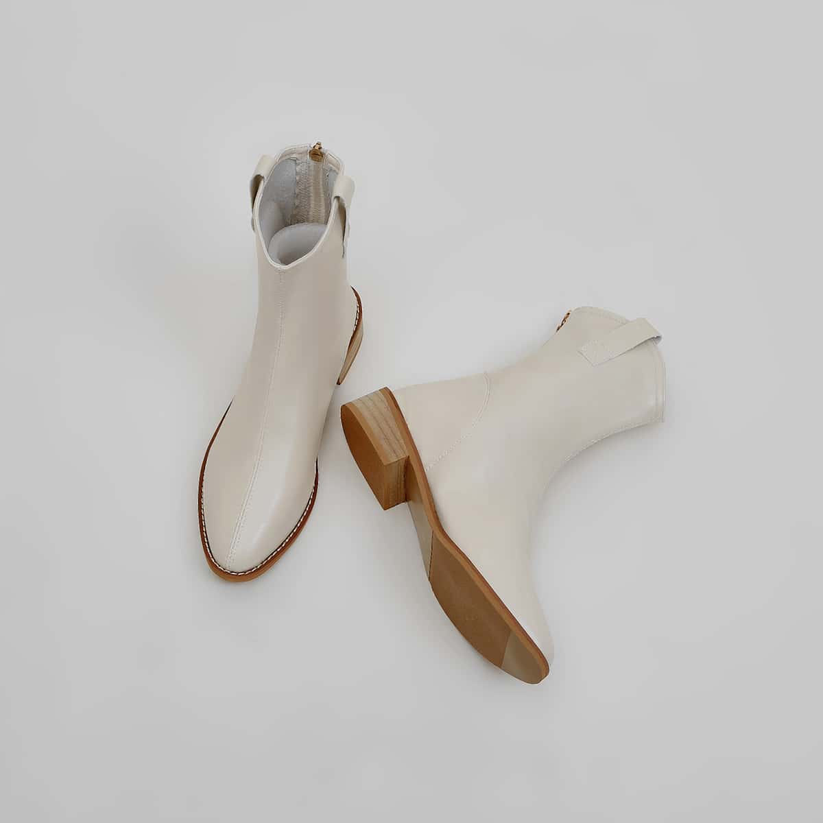 

Minimalist Riding Boots, Beige