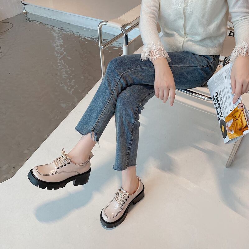 

Lace Up Front Platform Oxford Shoes, Beige