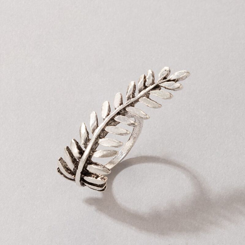 

Leaf Decor Ring, Silver