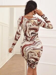 SHEIN SXY Vestido ajustado con estampado de mármol fruncido escote corazón - Multicolor - Ver 2