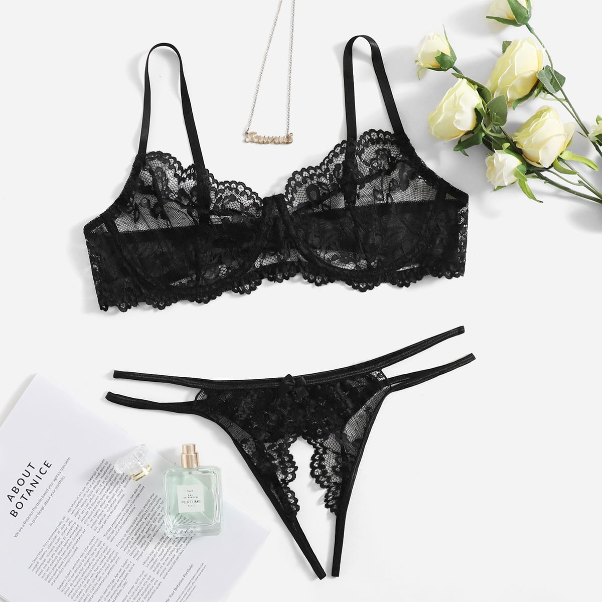 размера плюс Комплект нижнего белья кружевной на косточках с разрезом