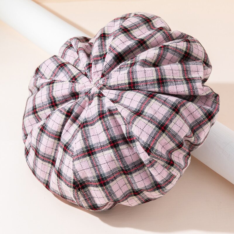 

Plaid Graphic Beret, Pink