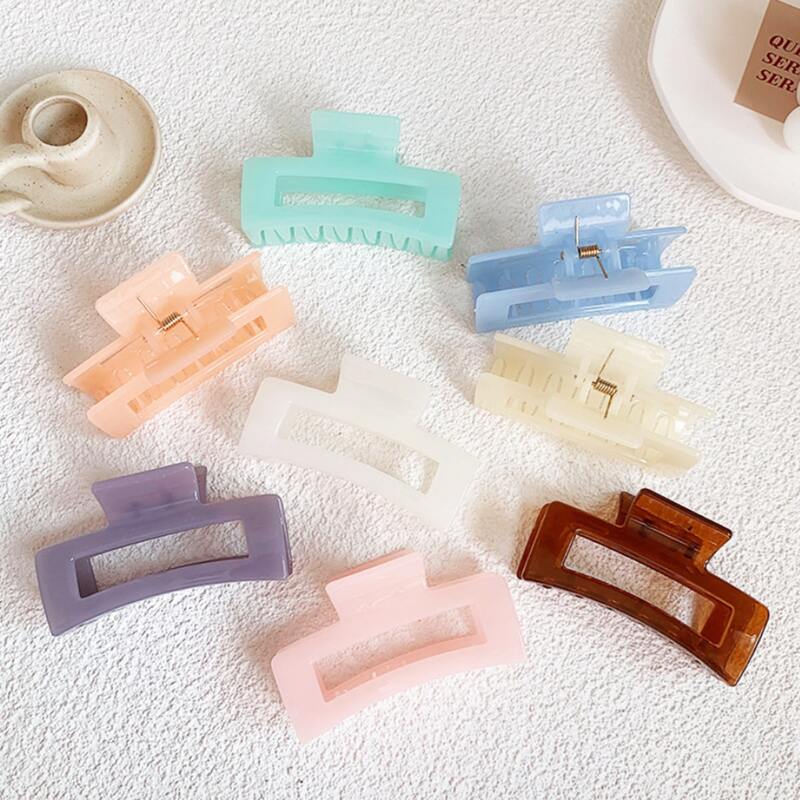 

2pcs Random Minimalist Hair Claw, Multicolor