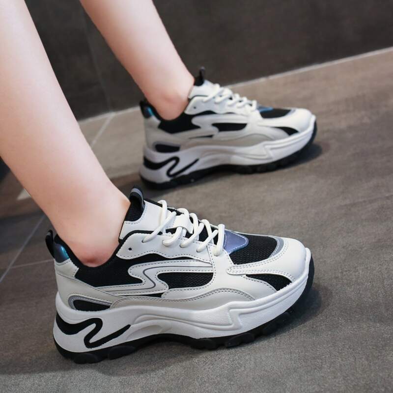 

Colorblock Lace Up Front Sneakers, Black