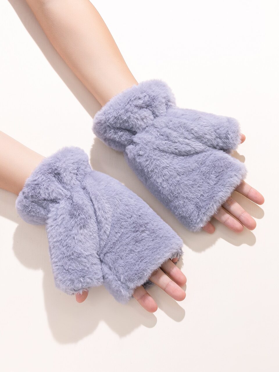 Solid Fluffy Gloves