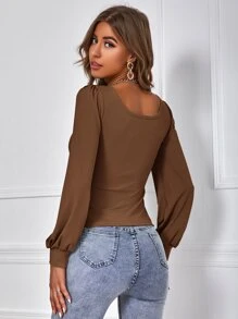SHEIN Privé 素色方領T恤 - 棕色 - 查看 2
