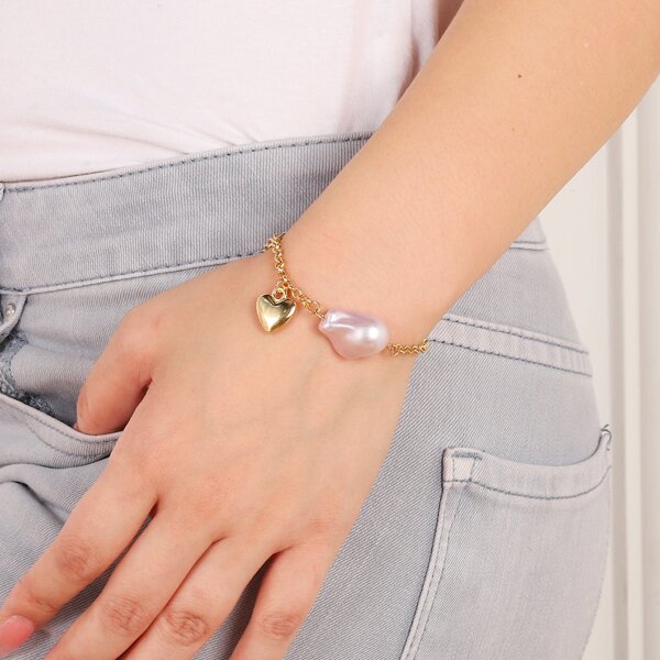 

Heart Charm Bracelet, Gold