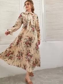 Modelyn Đầm Xếp li Hoa Thanh lịch - Màu be - Xem 1