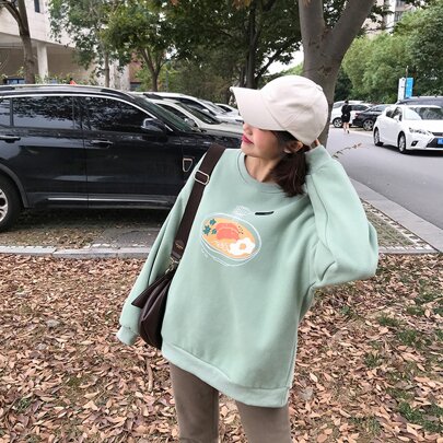 풀오버 카툰 패턴 드롭 숄더
