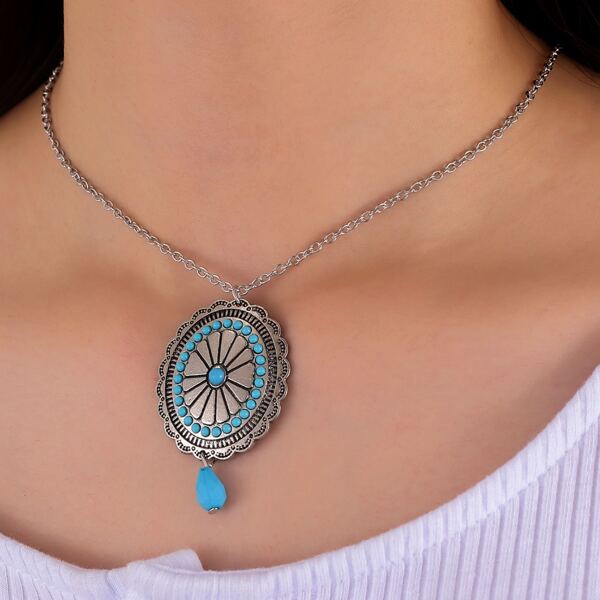 

Textured Oval Charm Necklace, Multicolor