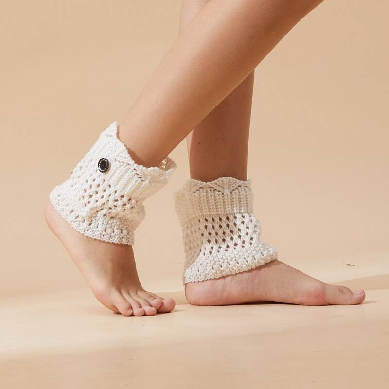 

Hollow Out Knitted Leg Warmers, White