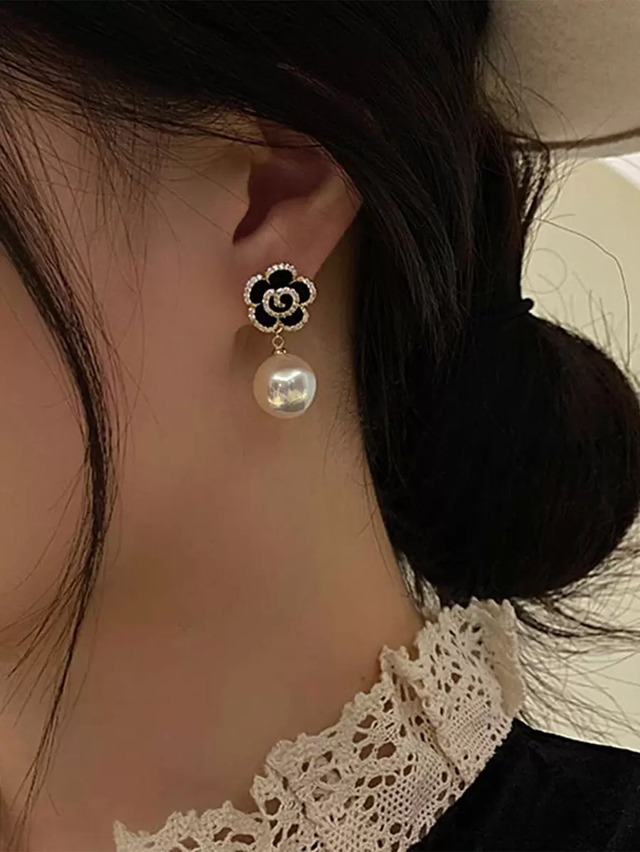 Faux Pearl & Flower Decor Drop Earrings Valentines,Mom,Mother,Mother's Day,Gift - Black and White - View 1