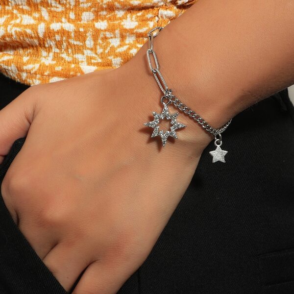 

Rhinestone Eight-pointed Star Charm Bracelet, Silver