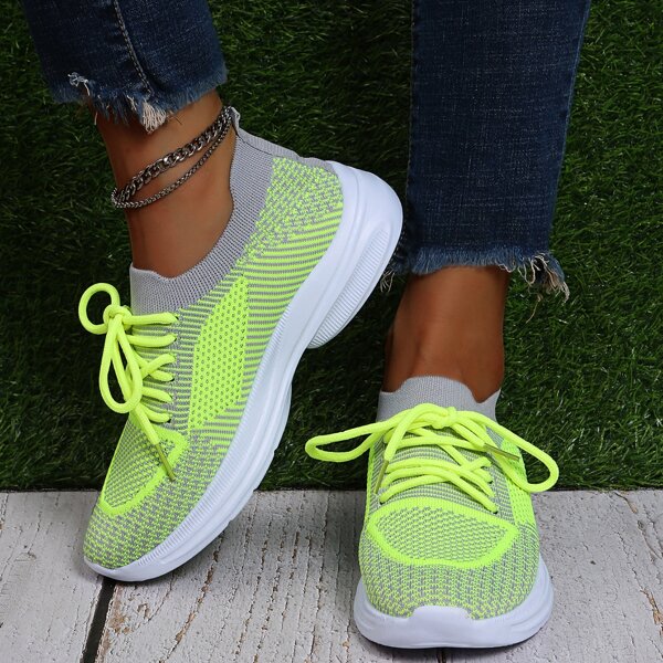 

Lace Up Decor Contrast Trim Knit Sneakers, Green