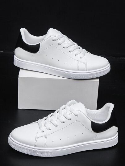 Scarpe sportive casual da uomo, antiscivolo, con lacci piatti, adatta a qualsiasi abbinamento, sneaker bianche, adatte per tutte le stagioni, scarpe versatili per uomo da primavera/autunno per San Valentino