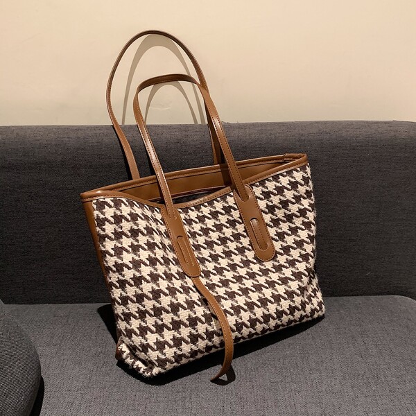

Houndstooth Graphic Shoulder Tote Bag, Multicolor